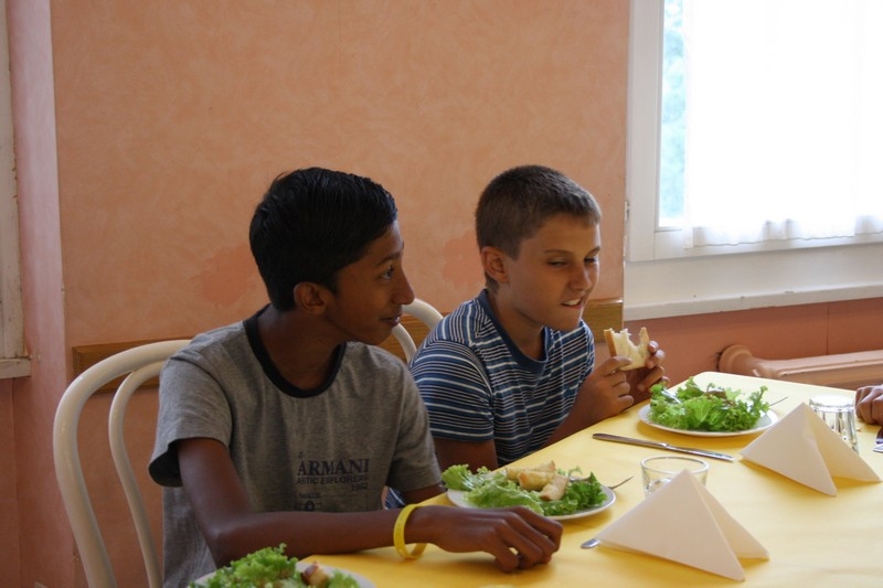 Village Camps International Summer Camp Leysin, Switzerland 2025-08-09 https://www.villagecamps.com/journals_admin/images/716-21-prom (64).jpg